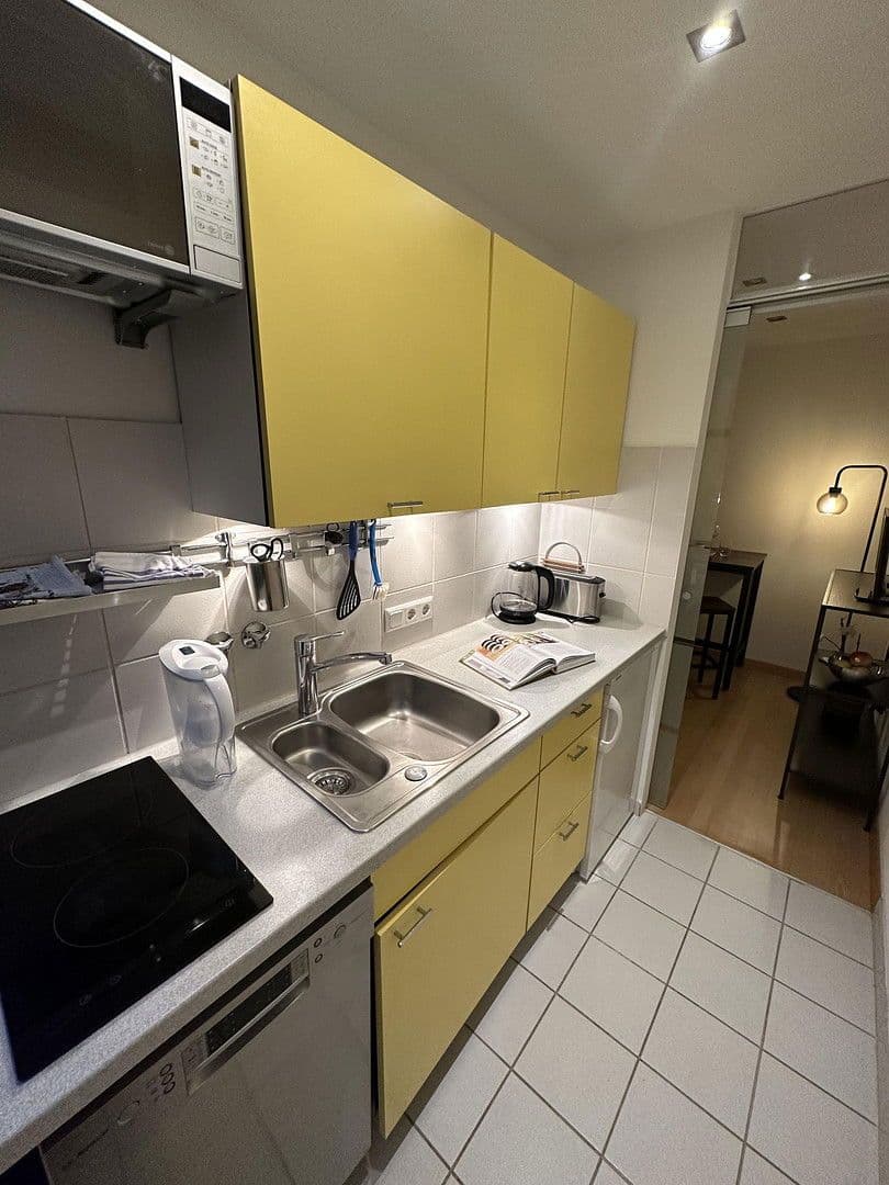 Prenájom bytu 1-izbový 26 m², Leonhard-Frank-Straße 7, München, Bavorsko Prenájom bytu 1-izbový 26 m², Leonhard-Frank-Straße 7, München, Bavorsko