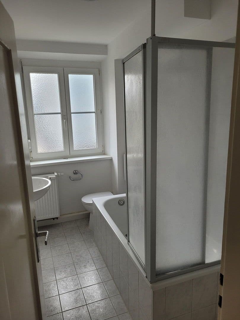 Prenájom bytu 2-izbový 44 m², Inningerstr. 13a, Augsburg, Bavorsko Prenájom bytu 2-izbový 44 m², Inningerstr. 13a, Augsburg, Bavorsko