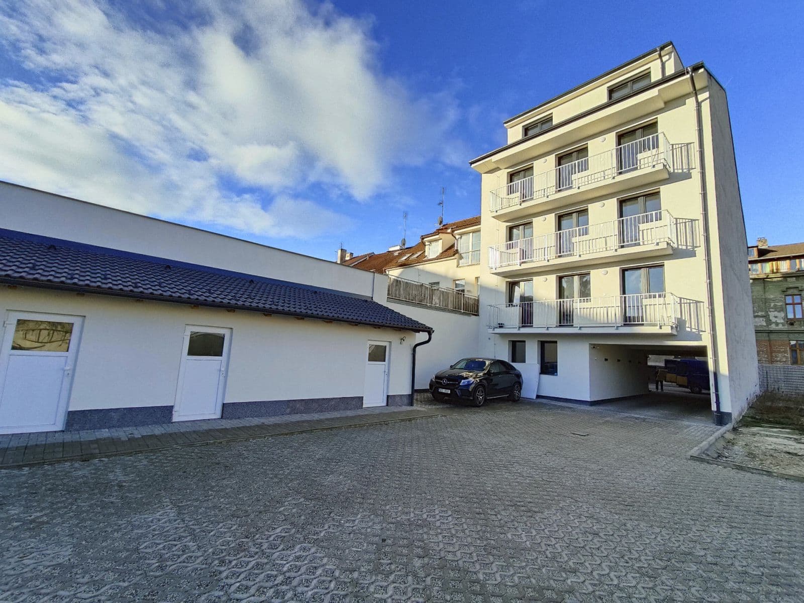 Prenájom garáže 5 m², Lipenská, České Budějovice, Jihočeský kraj Prenájom garáže 5 m², Lipenská, České Budějovice, Jihočeský kraj