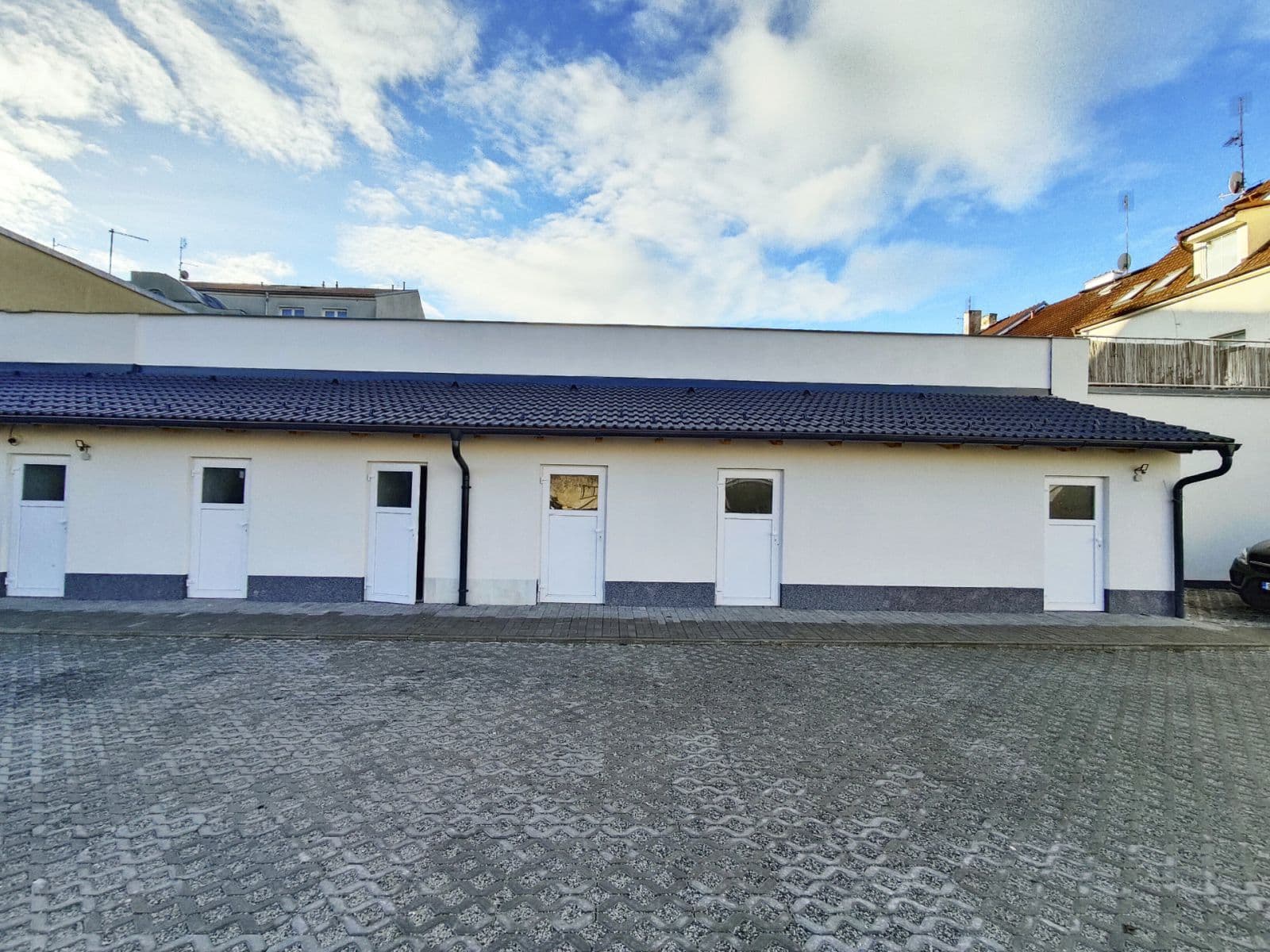 Prenájom garáže 5 m², Lipenská, České Budějovice, Jihočeský kraj Prenájom garáže 5 m², Lipenská, České Budějovice, Jihočeský kraj