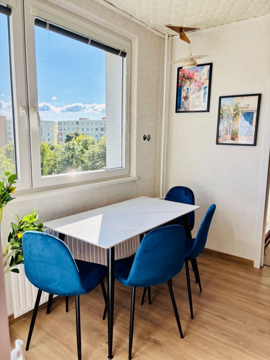 Predaj bytu 3-izbový 65 m², Lotyšská, Podunajské Biskupice, Bratislavský kraj Predaj bytu 3-izbový 65 m², Lotyšská, Podunajské Biskupice, Bratislavský kraj