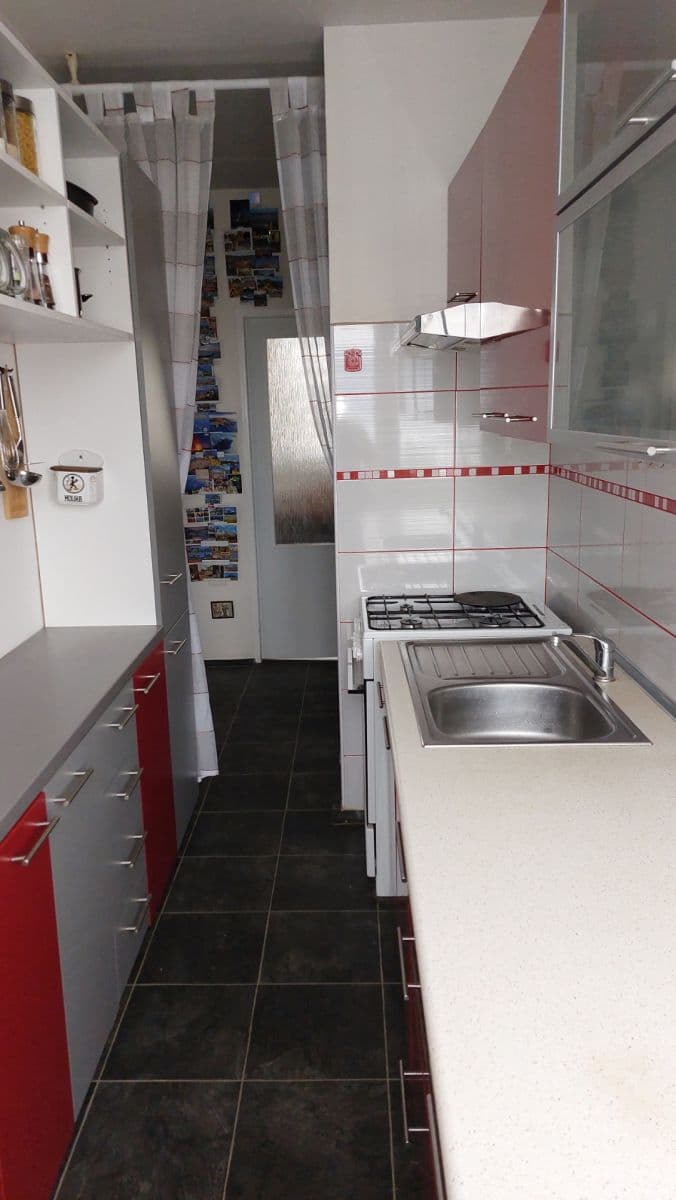 Prenájom bytu 3-izbový 65 m², Pod Hůrkou, Klatovy, Plzeňský kraj Prenájom bytu 3-izbový 65 m², Pod Hůrkou, Klatovy, Plzeňský kraj