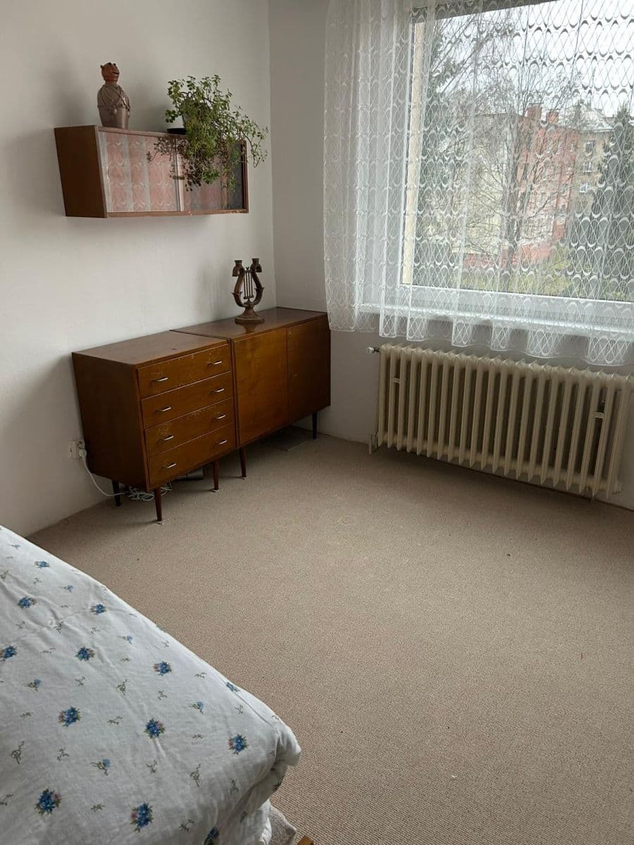 Prenájom bytu 3-izbový 72 m², Lounská, Liberec, Liberecký kraj Prenájom bytu 3-izbový 72 m², Lounská, Liberec, Liberecký kraj