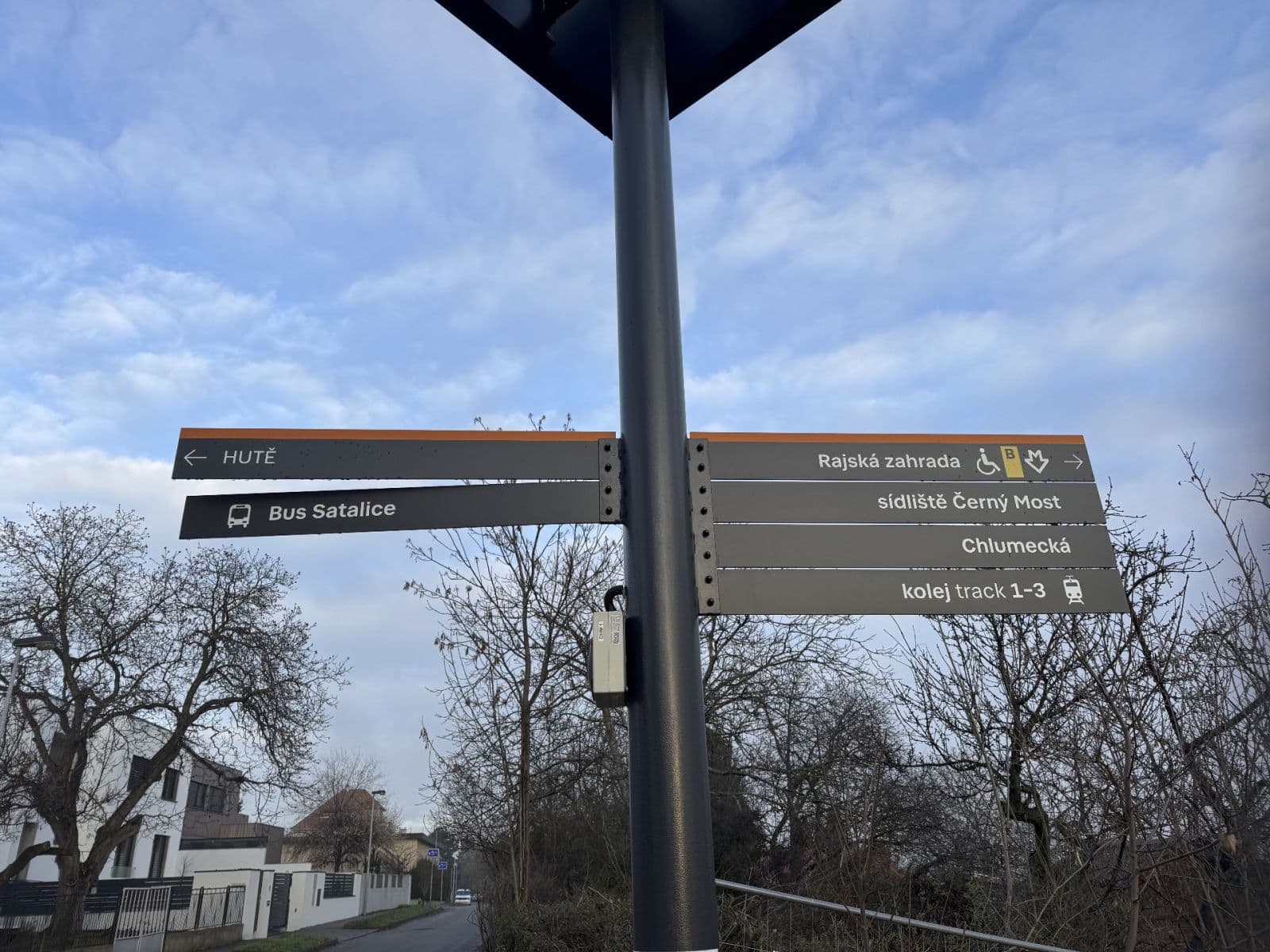 Prenájom bytu 1-izbový 30 m², Hajní, Praha, Praha Prenájom bytu 1-izbový 30 m², Hajní, Praha, Praha