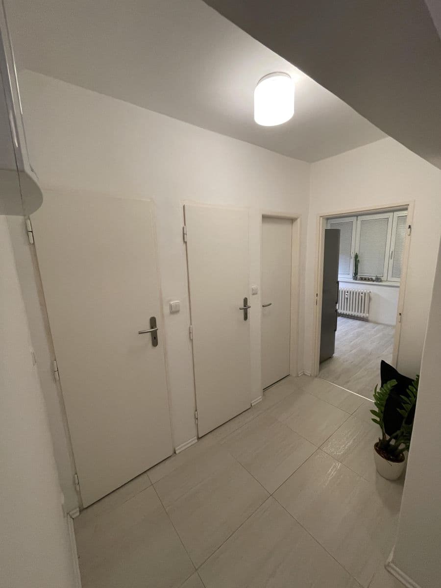 Prenájom bytu 2-izbový 62 m², Chlumčanského, Praha, Praha Prenájom bytu 2-izbový 62 m², Chlumčanského, Praha, Praha