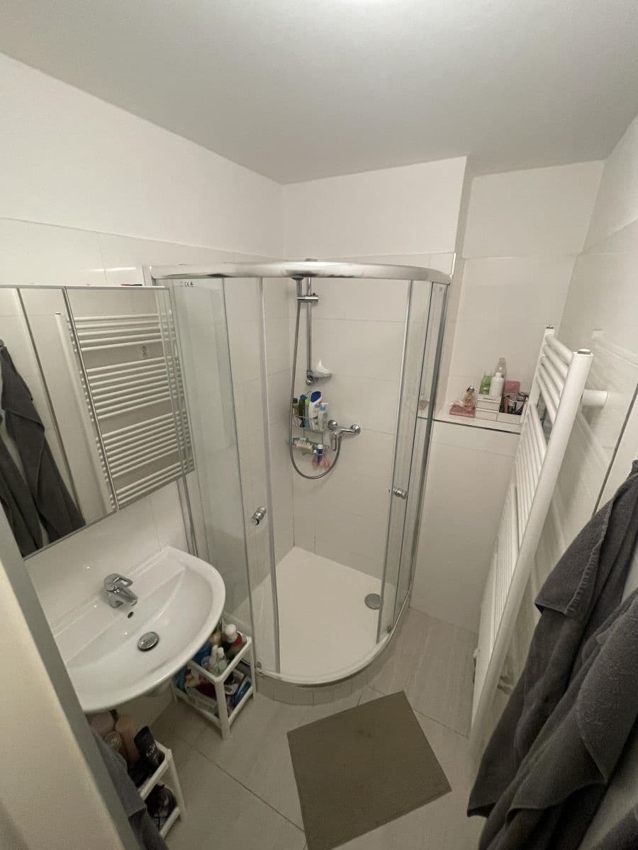 Prenájom bytu 2-izbový 62 m², Chlumčanského, Praha, Praha Prenájom bytu 2-izbový 62 m², Chlumčanského, Praha, Praha