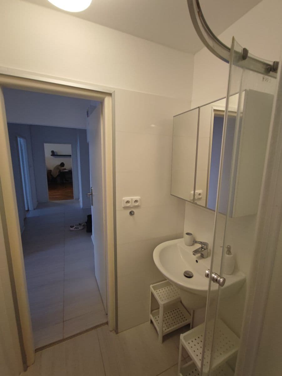 Prenájom bytu 2-izbový 62 m², Chlumčanského, Praha, Praha Prenájom bytu 2-izbový 62 m², Chlumčanského, Praha, Praha