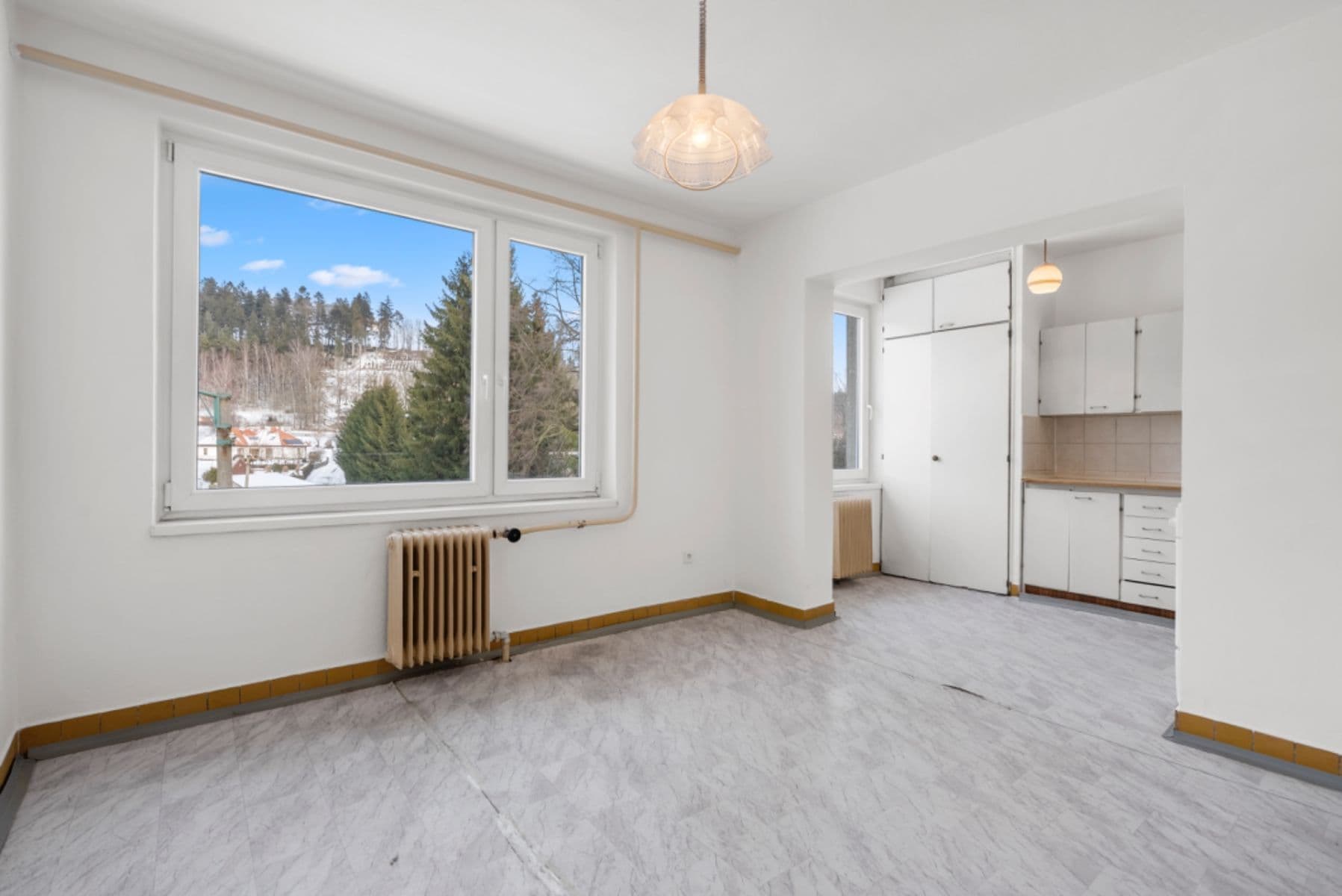 Predaj bytu 3-izbový 75 m², Jedlová, Pardubický kraj Predaj bytu 3-izbový 75 m², Jedlová, Pardubický kraj