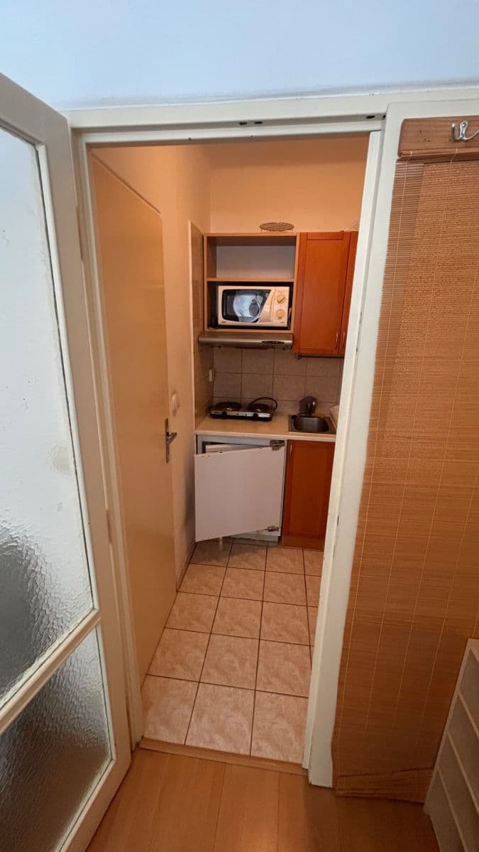 Predaj bytu 1-izbový 25 m², Vokovická, Praha, Praha Predaj bytu 1-izbový 25 m², Vokovická, Praha, Praha
