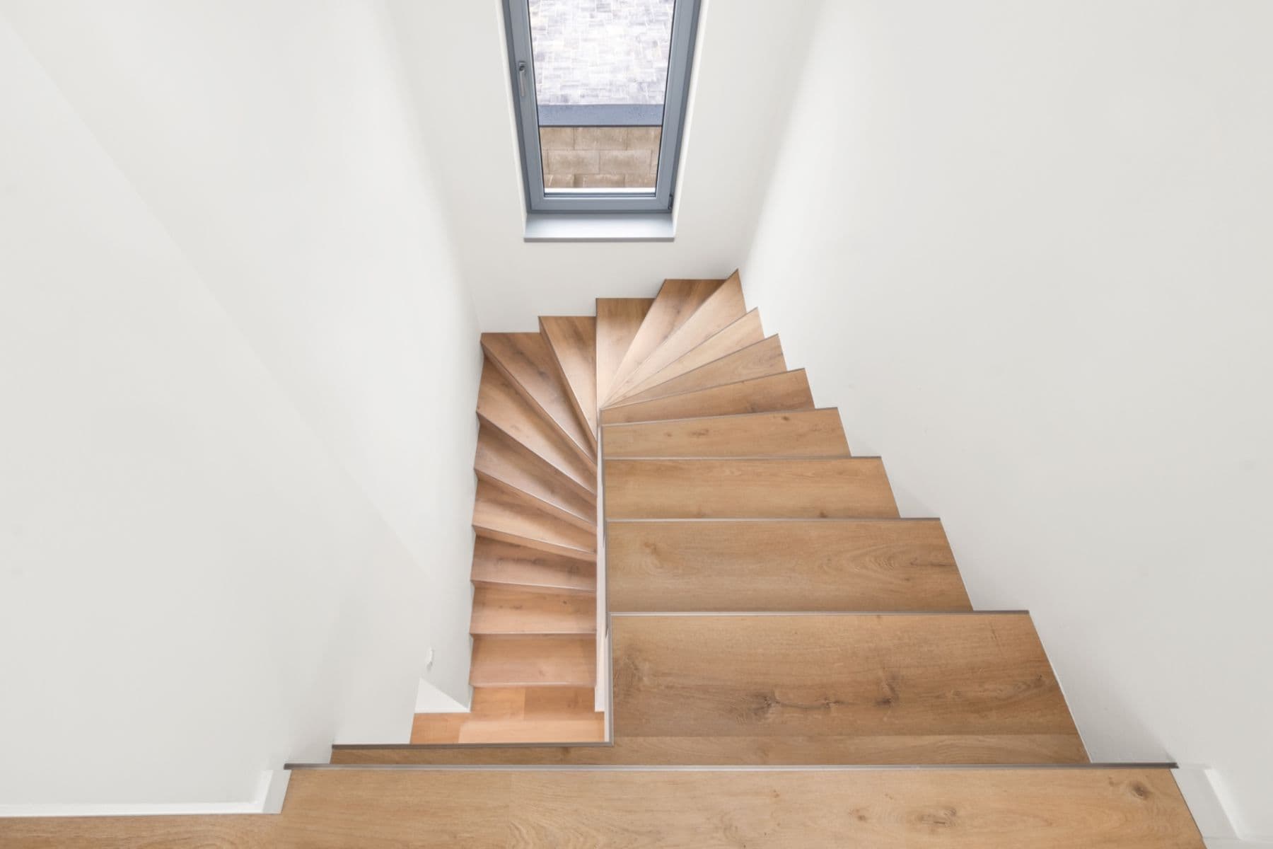 Predaj domu 132 m², pozemek 500 m², Zdeňka Hermana, Libušín, Středočeský kraj Predaj domu 132 m², pozemek 500 m², Zdeňka Hermana, Libušín, Středočeský kraj