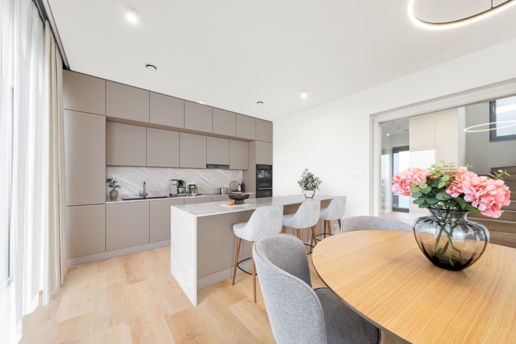 Predaj domu 132 m², pozemek 500 m², Zdeňka Hermana, Libušín, Středočeský kraj Predaj domu 132 m², pozemek 500 m², Zdeňka Hermana, Libušín, Středočeský kraj