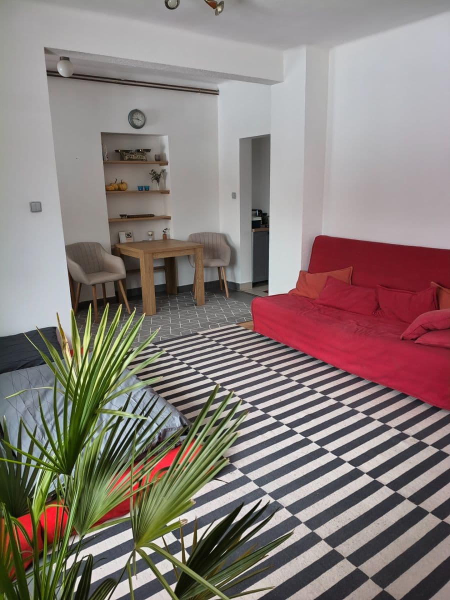 Prenájom bytu 1-izbový 50 m², Mírová, Studená, Jihočeský kraj Prenájom bytu 1-izbový 50 m², Mírová, Studená, Jihočeský kraj