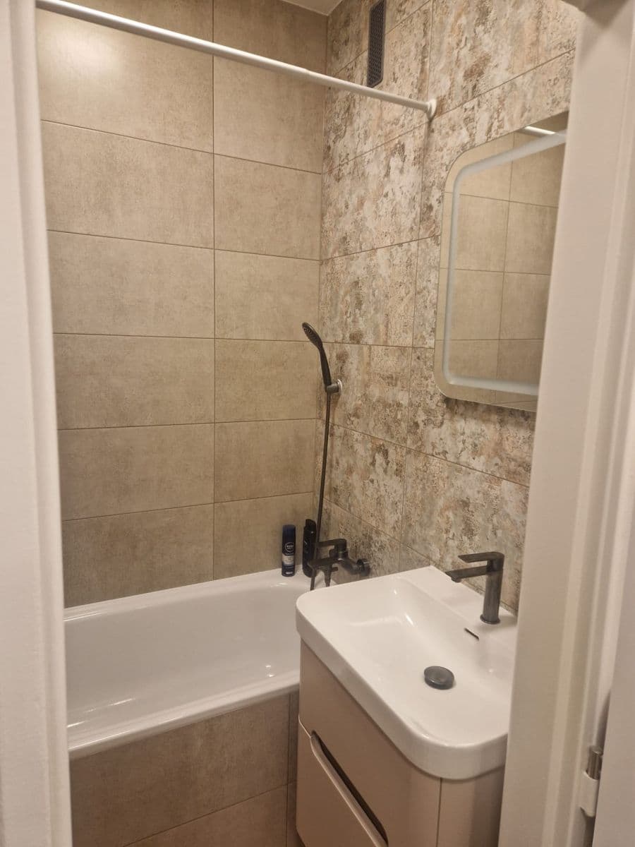 Predaj bytu 2-izbový 54 m², Jihlavská, Praha, Praha Predaj bytu 2-izbový 54 m², Jihlavská, Praha, Praha