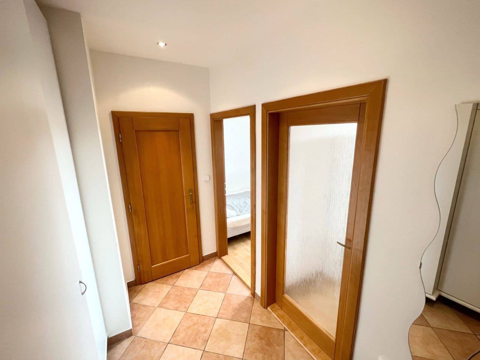 Prenájom bytu 2-izbový 42 m², Sevastopolská, Praha, Praha Prenájom bytu 2-izbový 42 m², Sevastopolská, Praha, Praha