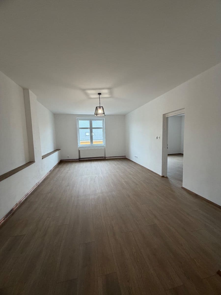 Prenájom bytu 2-izbový 86 m², Masarykova třída, Teplice, Ústecký kraj Prenájom bytu 2-izbový 86 m², Masarykova třída, Teplice, Ústecký kraj