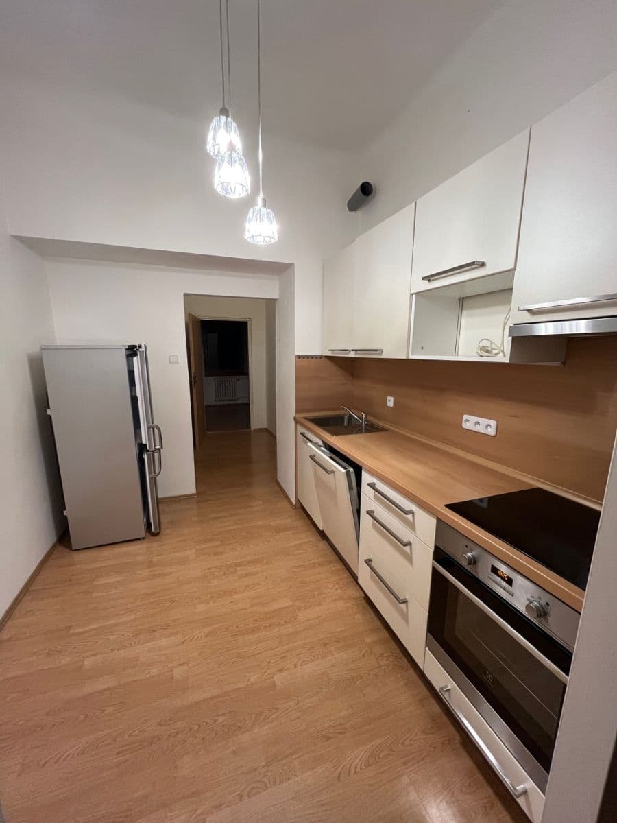 Prenájom bytu 2-izbový 64 m², Antonínská, Brno, Jihomoravský kraj Prenájom bytu 2-izbový 64 m², Antonínská, Brno, Jihomoravský kraj