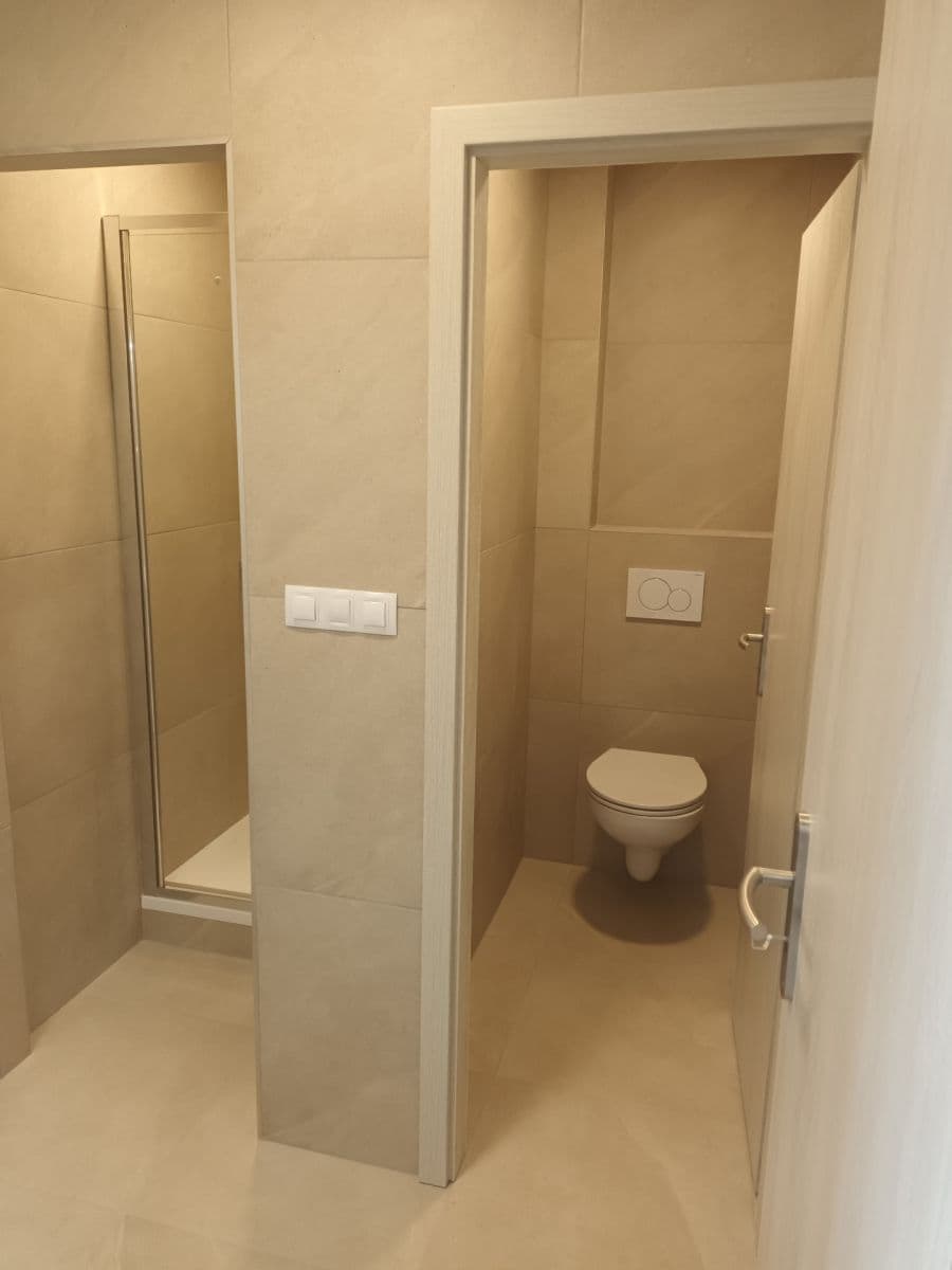 Prenájom bytu 2-izbový 55 m², 4. května, Želechovice nad Dřevnicí, Zlínský kraj Prenájom bytu 2-izbový 55 m², 4. května, Želechovice nad Dřevnicí, Zlínský kraj