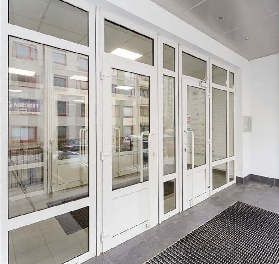 Prenájom kancelárie 18 m², U Kunratického lesa, Praha, Praha Prenájom kancelárie 18 m², U Kunratického lesa, Praha, Praha