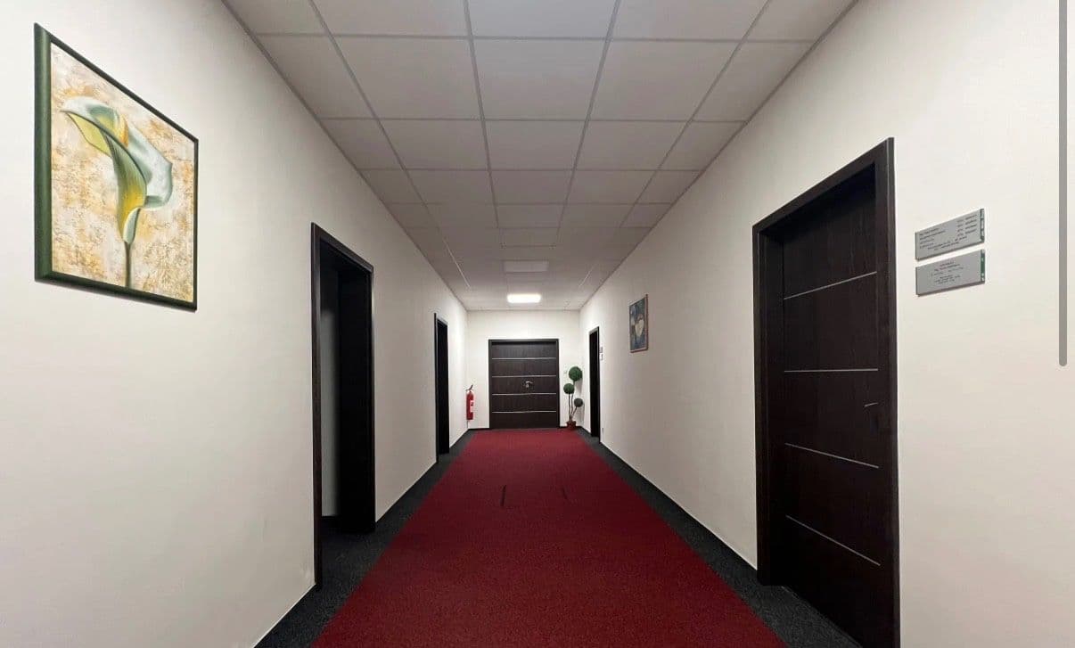 Prenájom kancelárie 18 m², U Kunratického lesa, Praha, Praha Prenájom kancelárie 18 m², U Kunratického lesa, Praha, Praha