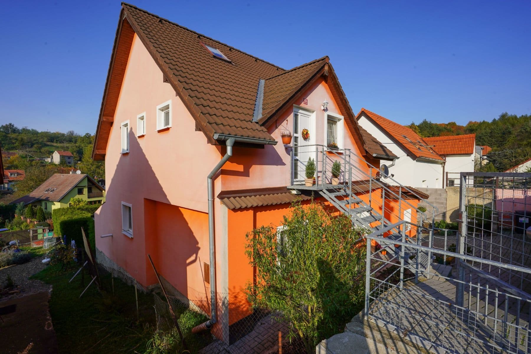 Prenájom domu 250 m², pozemek 600 m², K Višňovce, Úholičky, Středočeský kraj Prenájom domu 250 m², pozemek 600 m², K Višňovce, Úholičky, Středočeský kraj