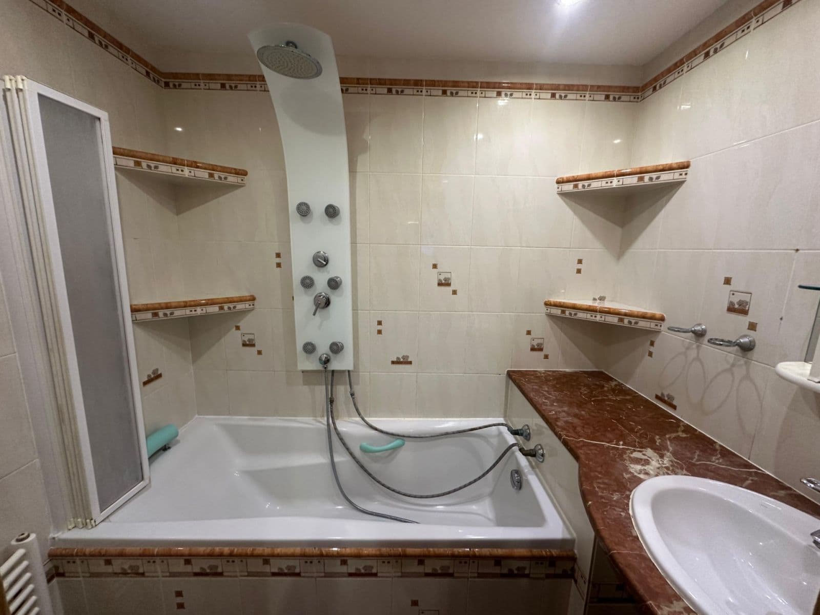 Prenájom bytu 3-izbový 87 m², Odlehlá, Praha, Praha Prenájom bytu 3-izbový 87 m², Odlehlá, Praha, Praha