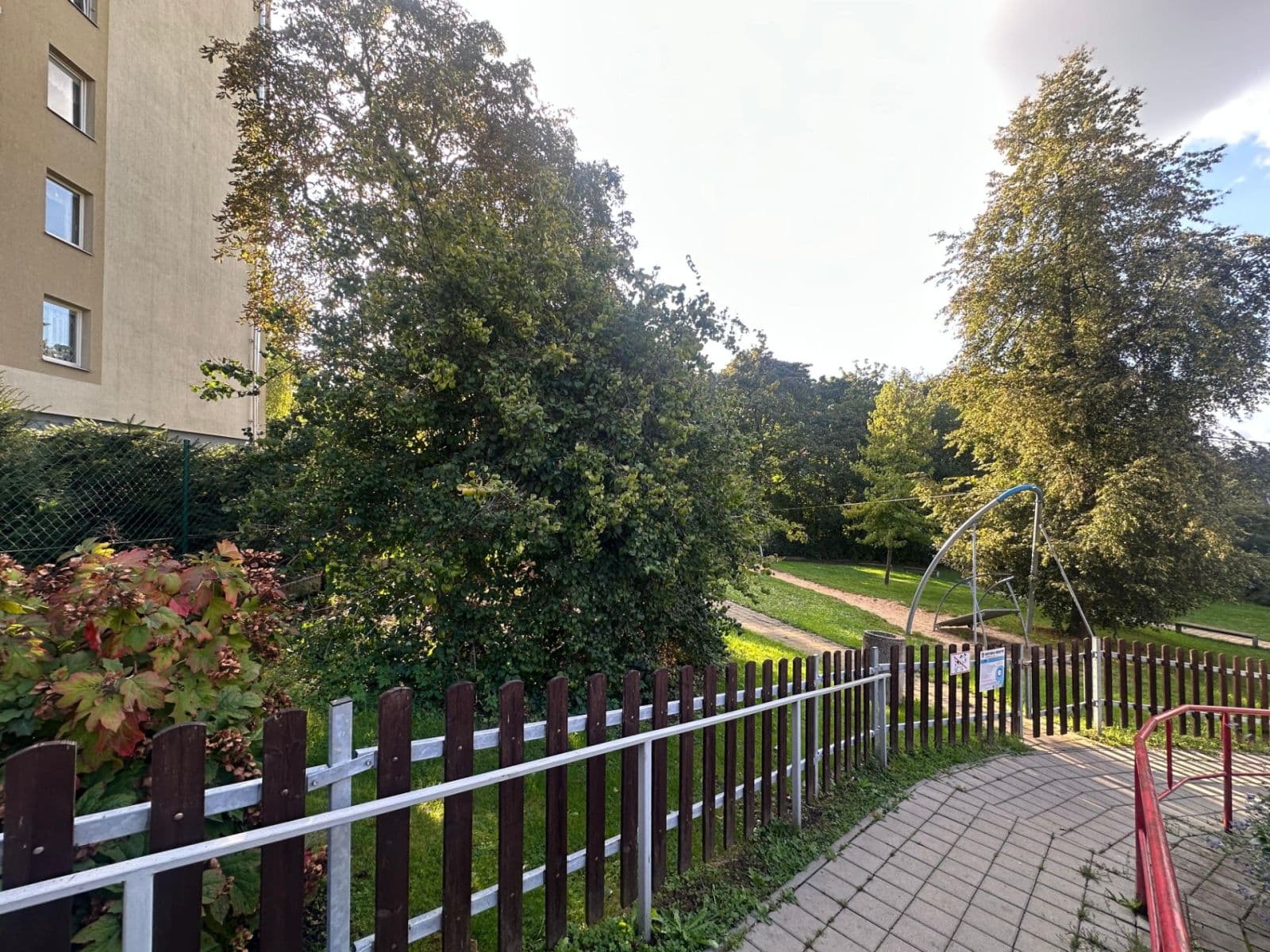 Prenájom bytu 3-izbový 87 m², Odlehlá, Praha, Praha Prenájom bytu 3-izbový 87 m², Odlehlá, Praha, Praha