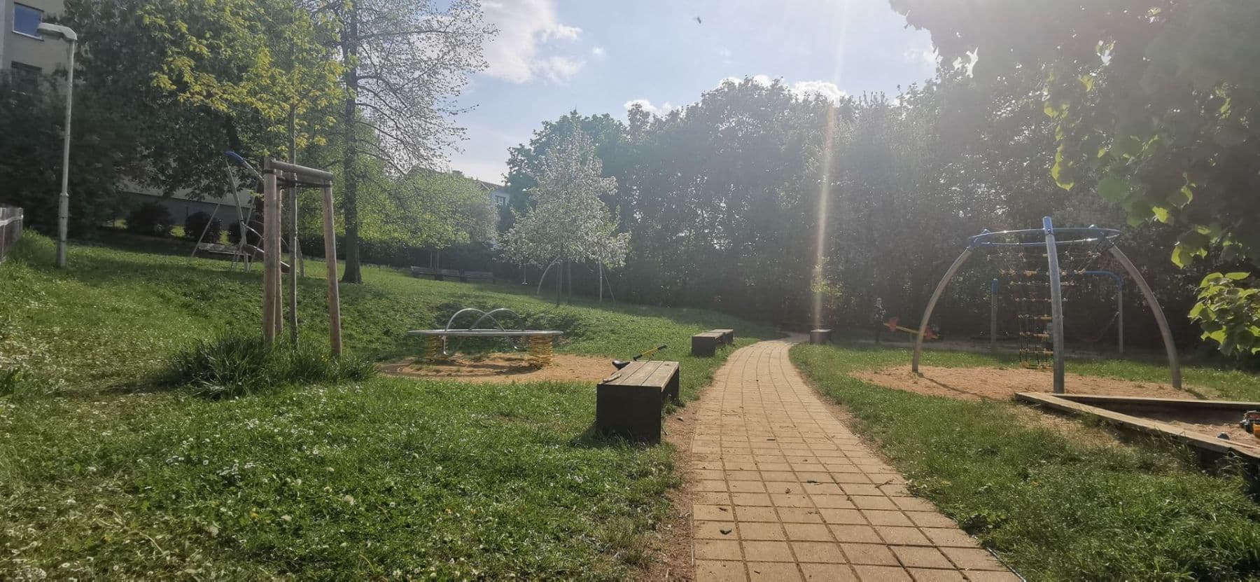 Prenájom bytu 3-izbový 87 m², Odlehlá, Praha, Praha Prenájom bytu 3-izbový 87 m², Odlehlá, Praha, Praha