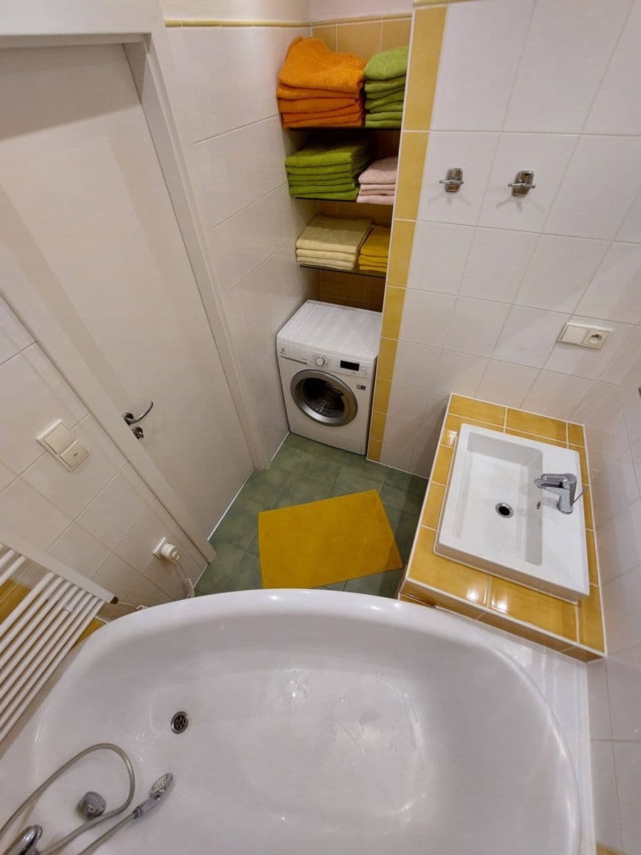 Predaj bytu 5-izbový 93 m², Zimmlerova, Ostrava, Moravskoslezský kraj Predaj bytu 5-izbový 93 m², Zimmlerova, Ostrava, Moravskoslezský kraj