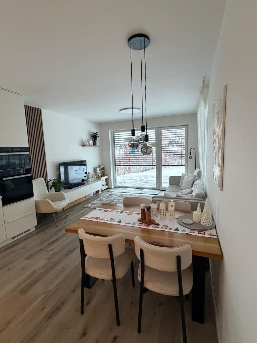 Predaj bytu 3-izbový 71 m², Pod Horkou, Strančice, Středočeský kraj Predaj bytu 3-izbový 71 m², Pod Horkou, Strančice, Středočeský kraj