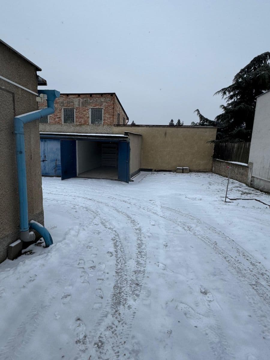 Prenájom garáže 17 m², Bulharská, Brno, Jihomoravský kraj Prenájom garáže 17 m², Bulharská, Brno, Jihomoravský kraj