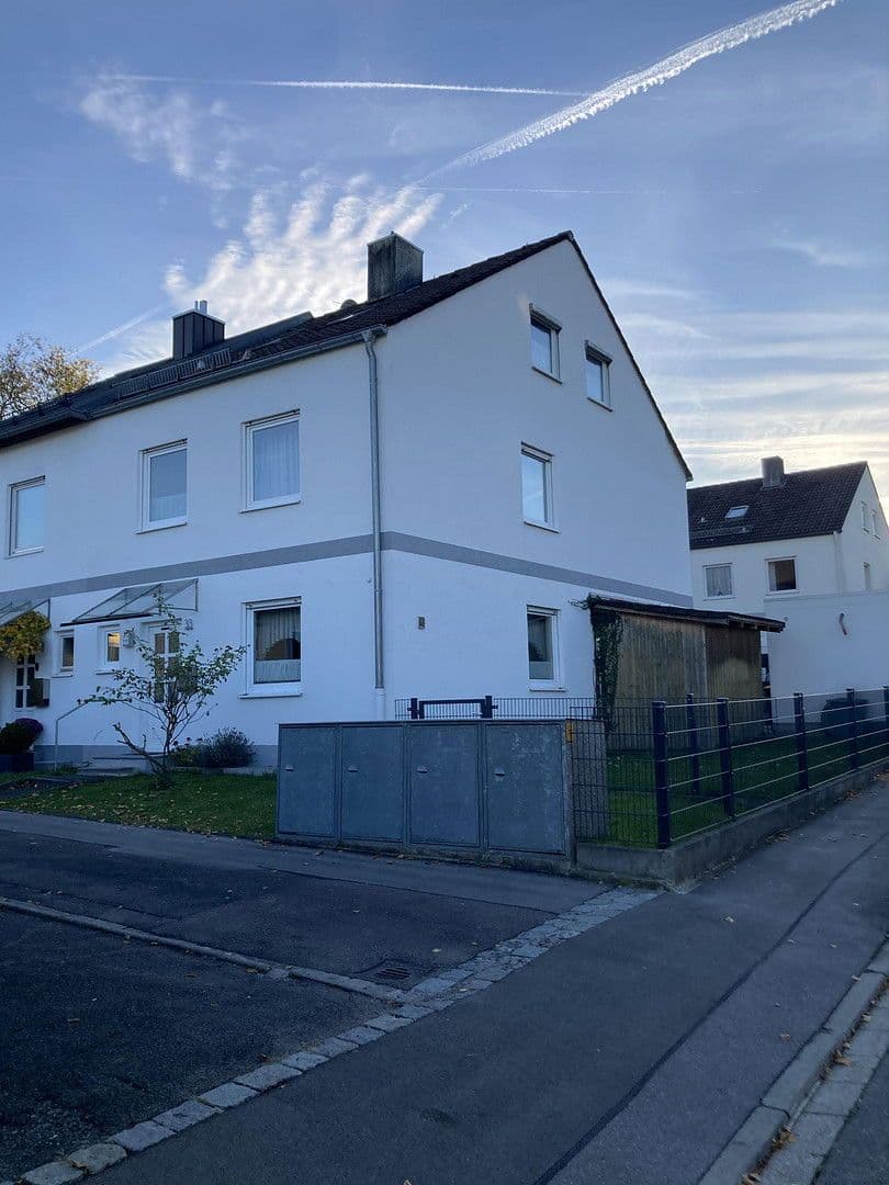 Predaj domu 147 m², pozemek 240 m², Mering, Bavorsko Predaj domu 147 m², pozemek 240 m², Mering, Bavorsko