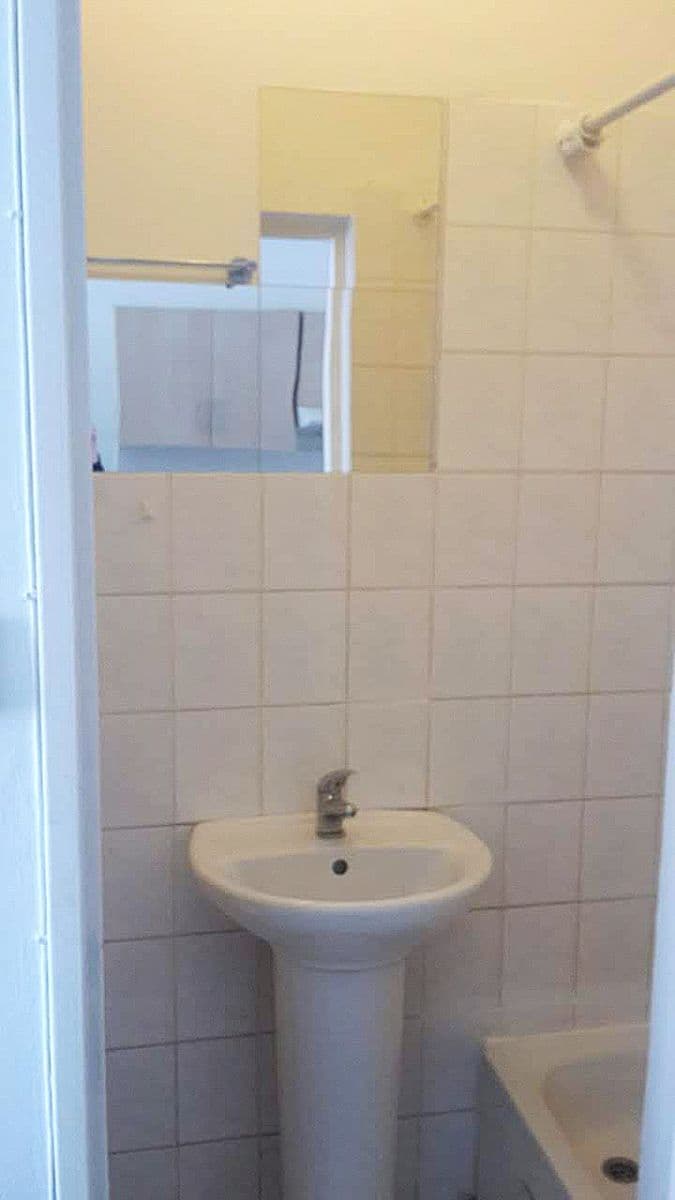 Prenájom bytu 1-izbový 38 m², Kotevní, Praha, Praha Prenájom bytu 1-izbový 38 m², Kotevní, Praha, Praha