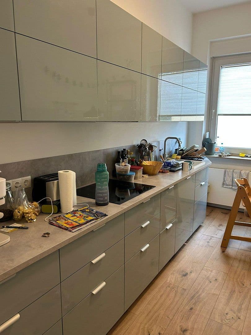 Prenájom bytu 4-izbový 108 m², Paulstr. 14, Speyer, Porýnie-Falcko Prenájom bytu 4-izbový 108 m², Paulstr. 14, Speyer, Porýnie-Falcko