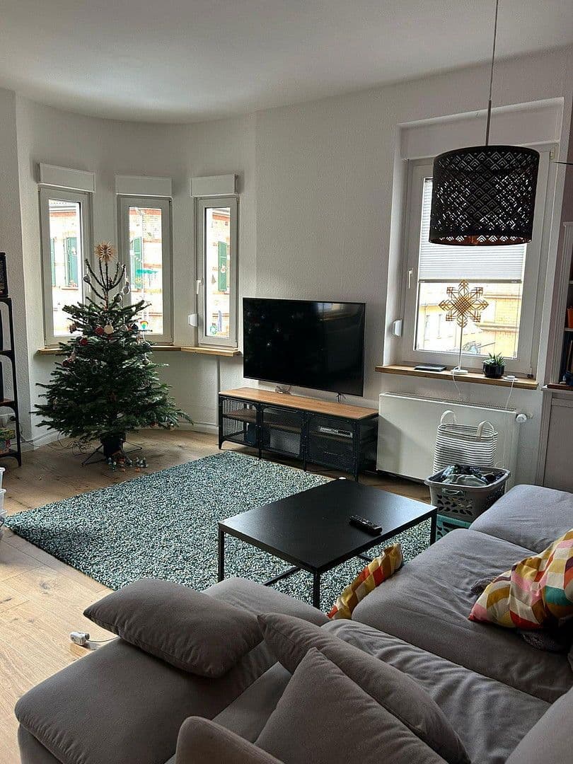 Prenájom bytu 4-izbový 108 m², Paulstr. 14, Speyer, Porýnie-Falcko Prenájom bytu 4-izbový 108 m², Paulstr. 14, Speyer, Porýnie-Falcko