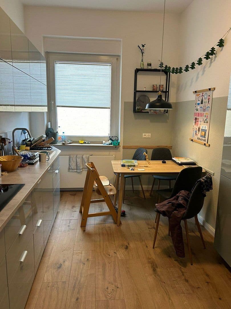 Prenájom bytu 4-izbový 108 m², Paulstr. 14, Speyer, Porýnie-Falcko Prenájom bytu 4-izbový 108 m², Paulstr. 14, Speyer, Porýnie-Falcko