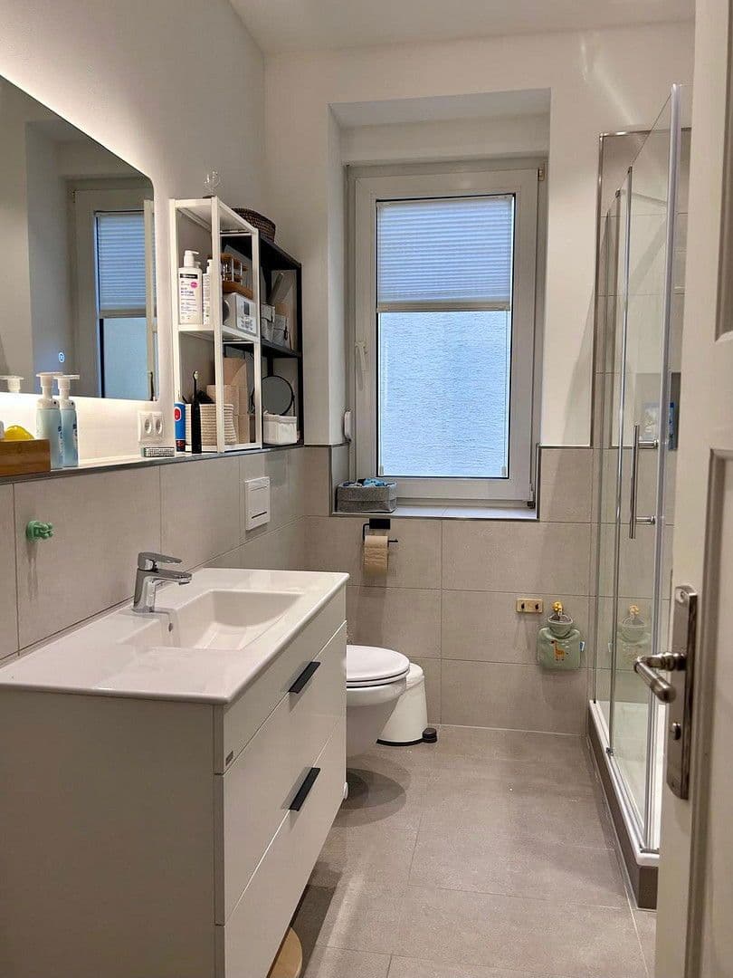 Prenájom bytu 4-izbový 108 m², Paulstr. 14, Speyer, Porýnie-Falcko Prenájom bytu 4-izbový 108 m², Paulstr. 14, Speyer, Porýnie-Falcko