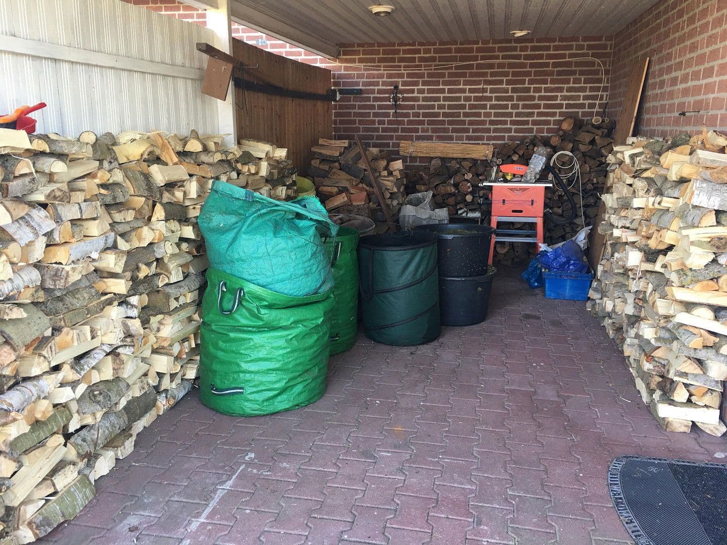 Predaj domu 107 m², pozemek 1.300 m², Bornbachweg 15, Garstedt, Dolné Sasko Predaj domu 107 m², pozemek 1.300 m², Bornbachweg 15, Garstedt, Dolné Sasko