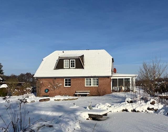 Predaj domu 107 m², pozemek 1.300 m², Bornbachweg 15, Garstedt, Dolné Sasko Predaj domu 107 m², pozemek 1.300 m², Bornbachweg 15, Garstedt, Dolné Sasko