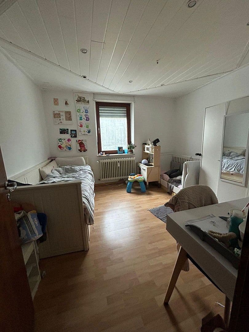 Prenájom bytu 5-izbový 96 m², Winzler Straße 19-21, Pirmasens, Porýnie-Falcko Prenájom bytu 5-izbový 96 m², Winzler Straße 19-21, Pirmasens, Porýnie-Falcko