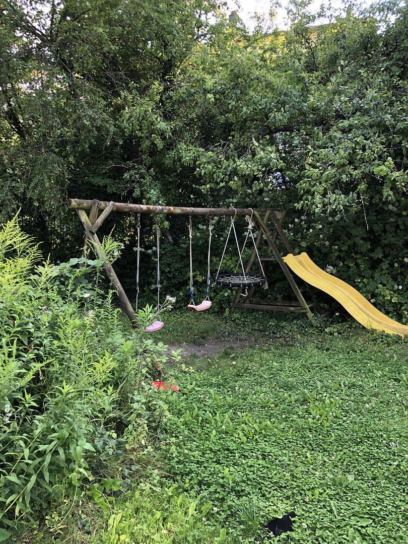 Prenájom bytu 5-izbový 96 m², Winzler Straße 19-21, Pirmasens, Porýnie-Falcko Prenájom bytu 5-izbový 96 m², Winzler Straße 19-21, Pirmasens, Porýnie-Falcko