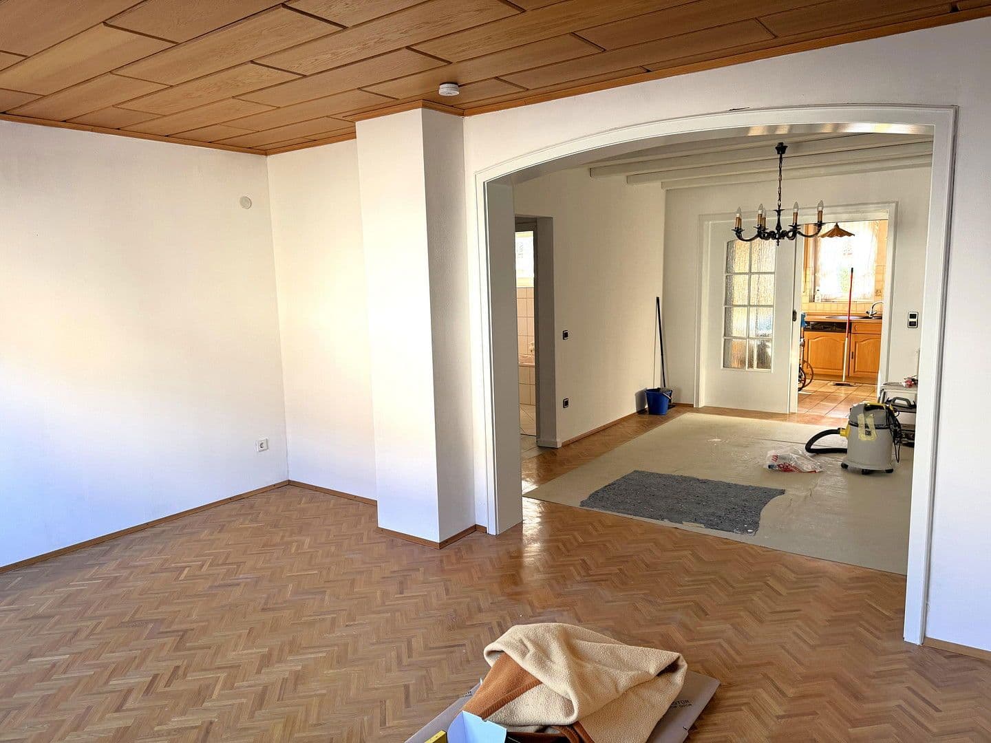 Prenájom bytu 3-izbový 75 m², Hockenheim, Bádensko-Wurttembersko Prenájom bytu 3-izbový 75 m², Hockenheim, Bádensko-Wurttembersko