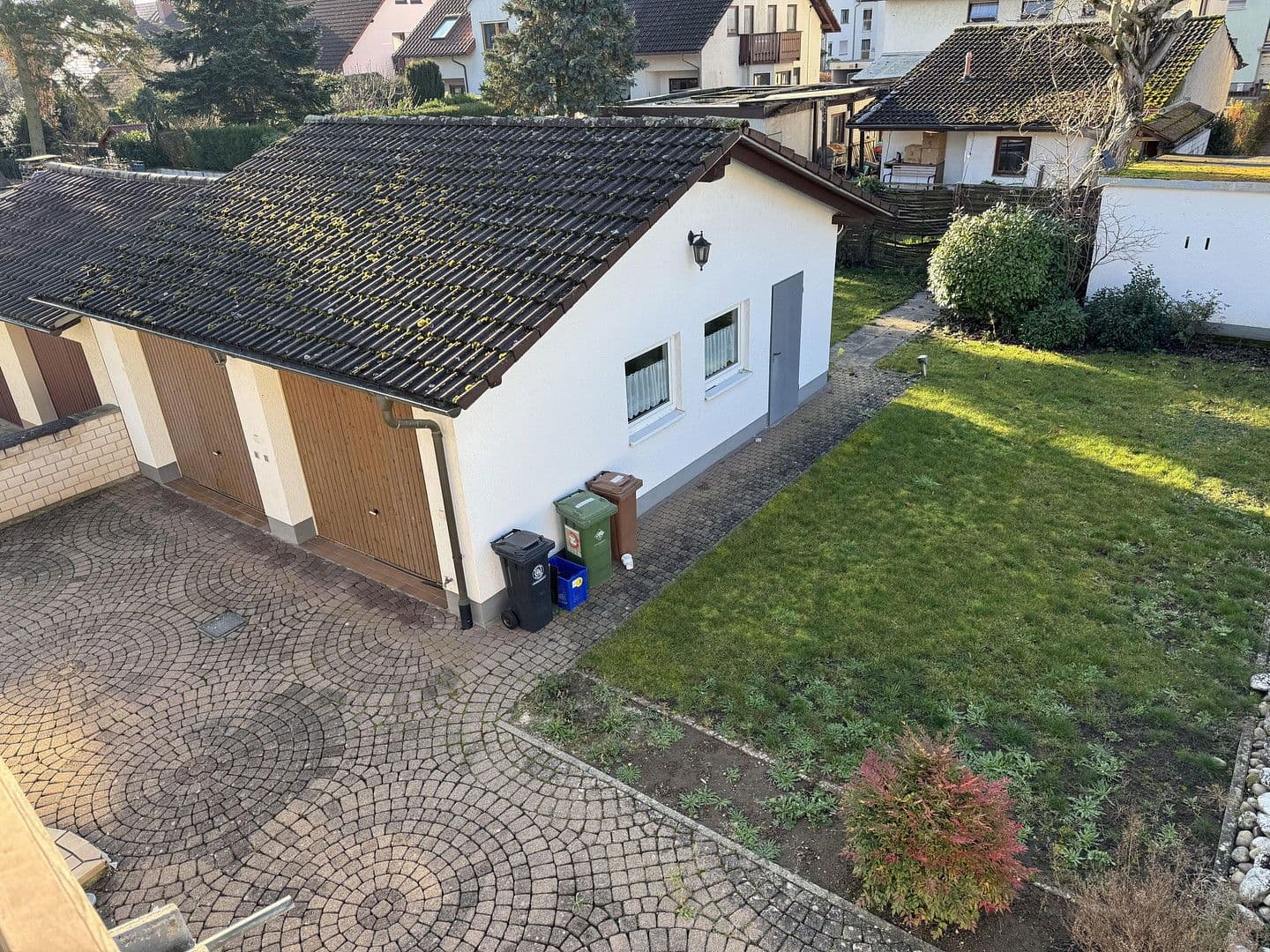 Prenájom bytu 3-izbový 75 m², Hockenheim, Bádensko-Wurttembersko Prenájom bytu 3-izbový 75 m², Hockenheim, Bádensko-Wurttembersko