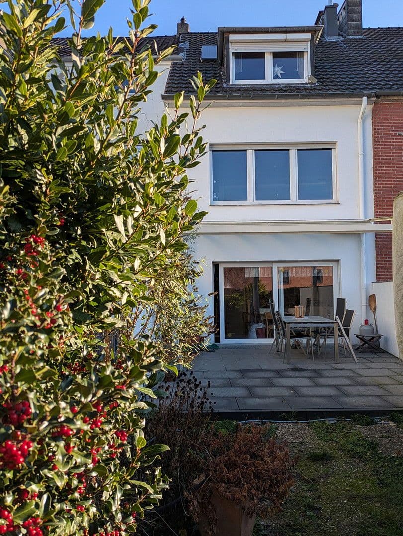 Predaj domu 148 m², pozemek 194 m², Dohrer Straße 315, Mönchengladbach, Severné Porýnie - Westfálsko Predaj domu 148 m², pozemek 194 m², Dohrer Straße 315, Mönchengladbach, Severné Porýnie - Westfálsko