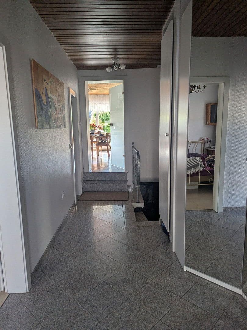 Predaj domu 148 m², pozemek 194 m², Dohrer Straße 315, Mönchengladbach, Severné Porýnie - Westfálsko Predaj domu 148 m², pozemek 194 m², Dohrer Straße 315, Mönchengladbach, Severné Porýnie - Westfálsko