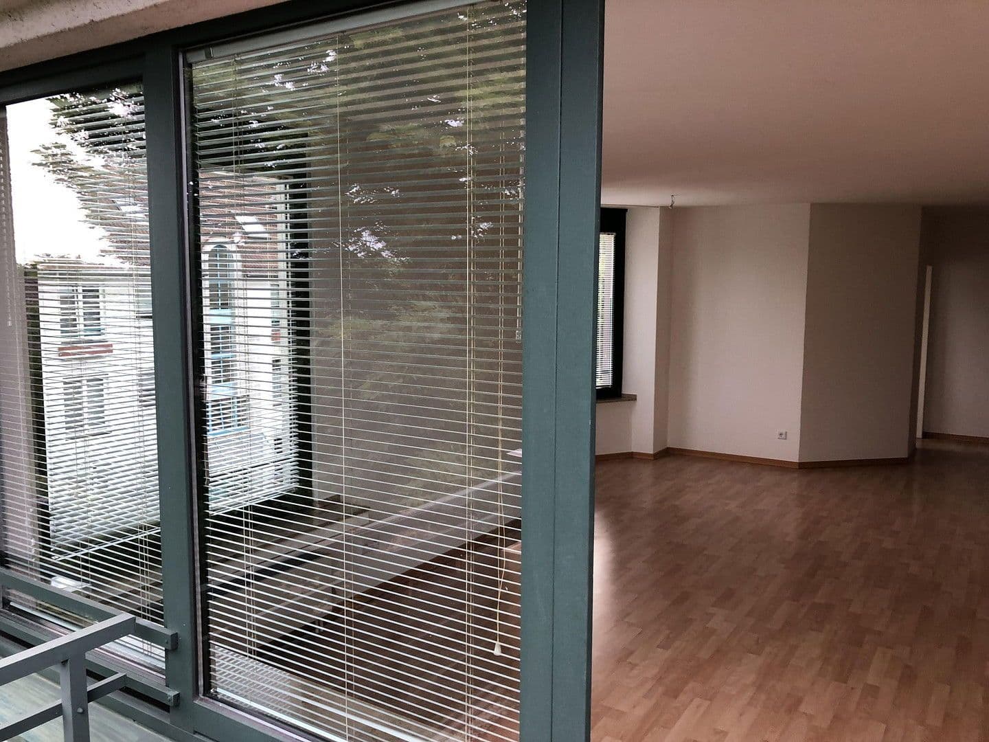 Predaj bytu 3-izbový 85 m², Anna-Seghers-Str. 8, Monheim am Rhein, Severné Porýnie - Westfálsko Predaj bytu 3-izbový 85 m², Anna-Seghers-Str. 8, Monheim am Rhein, Severné Porýnie - Westfálsko
