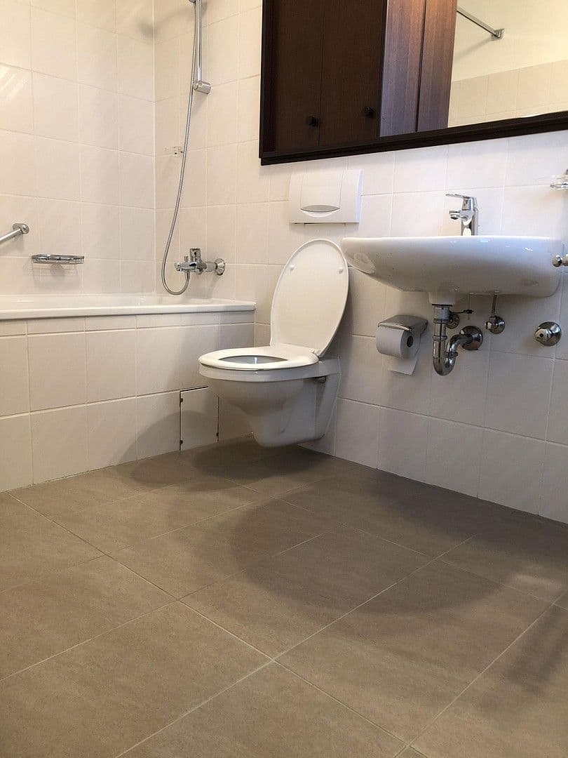 Predaj bytu 3-izbový 85 m², Anna-Seghers-Str. 8, Monheim am Rhein, Severné Porýnie - Westfálsko Predaj bytu 3-izbový 85 m², Anna-Seghers-Str. 8, Monheim am Rhein, Severné Porýnie - Westfálsko