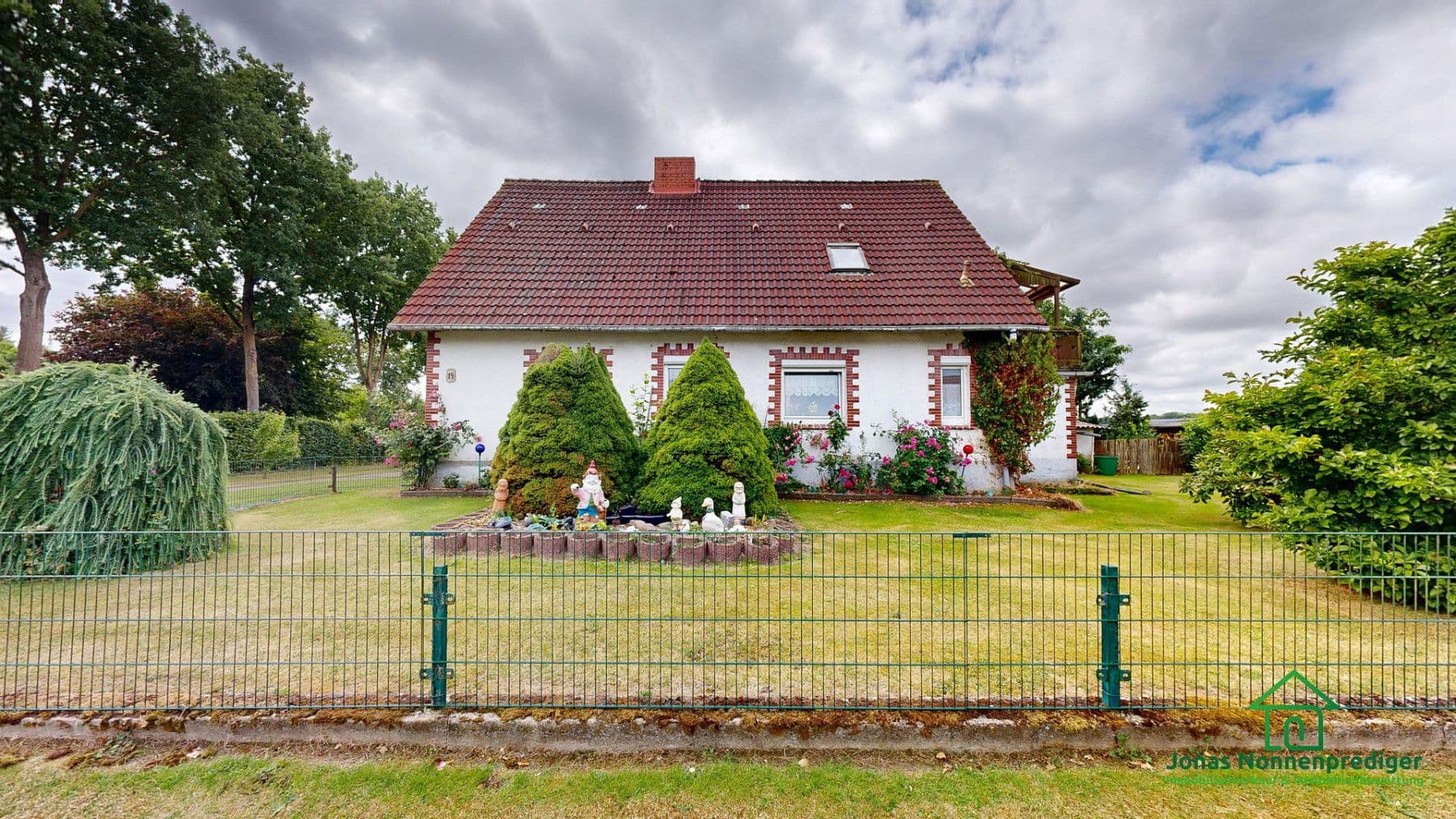 Predaj domu 158 m², pozemek 775 m², Dorfstraße 14, Zickhusen, Meklenbursko-Predpomoransko Predaj domu 158 m², pozemek 775 m², Dorfstraße 14, Zickhusen, Meklenbursko-Predpomoransko