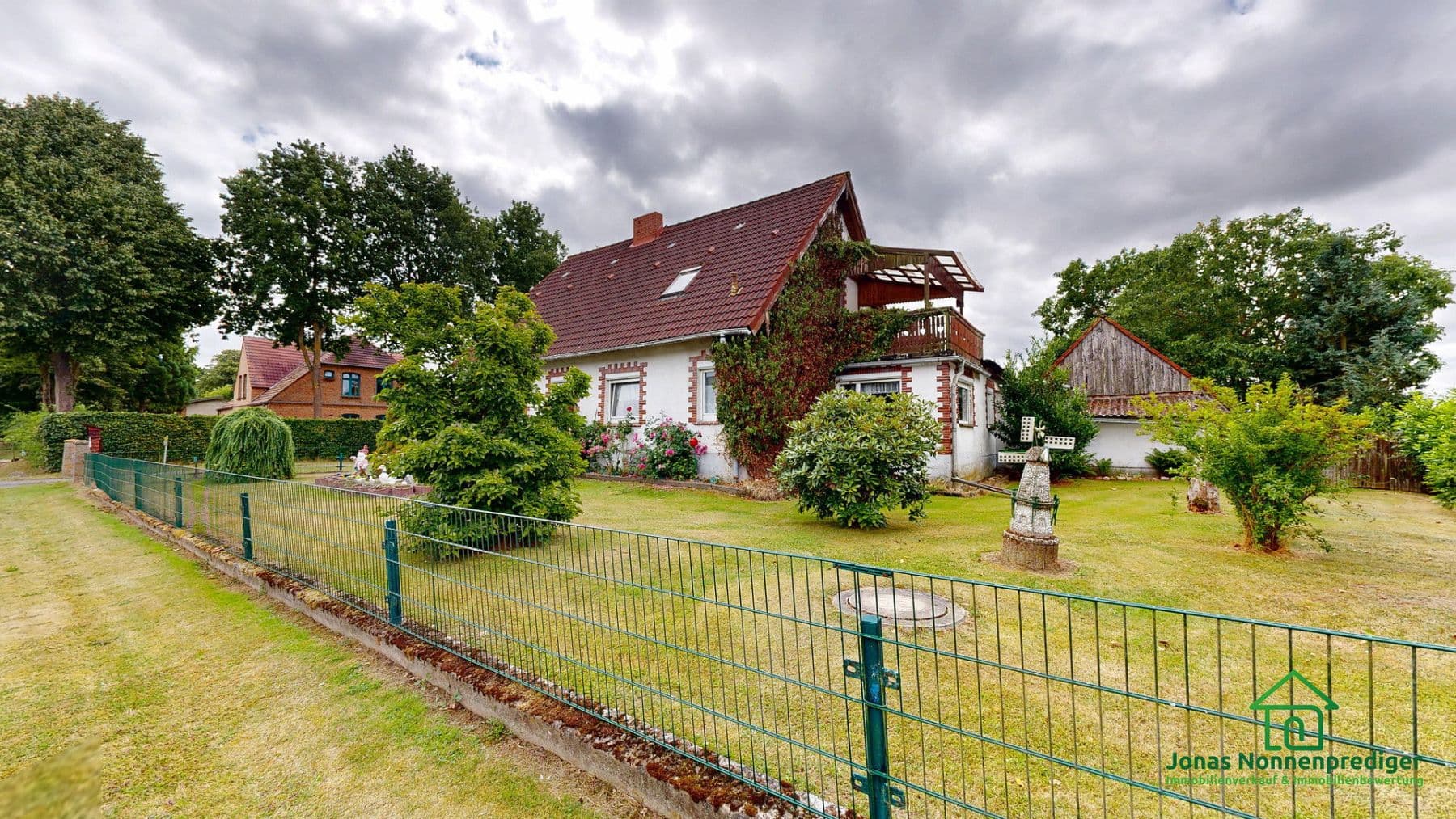 Predaj domu 158 m², pozemek 775 m², Dorfstraße 14, Zickhusen, Meklenbursko-Predpomoransko Predaj domu 158 m², pozemek 775 m², Dorfstraße 14, Zickhusen, Meklenbursko-Predpomoransko