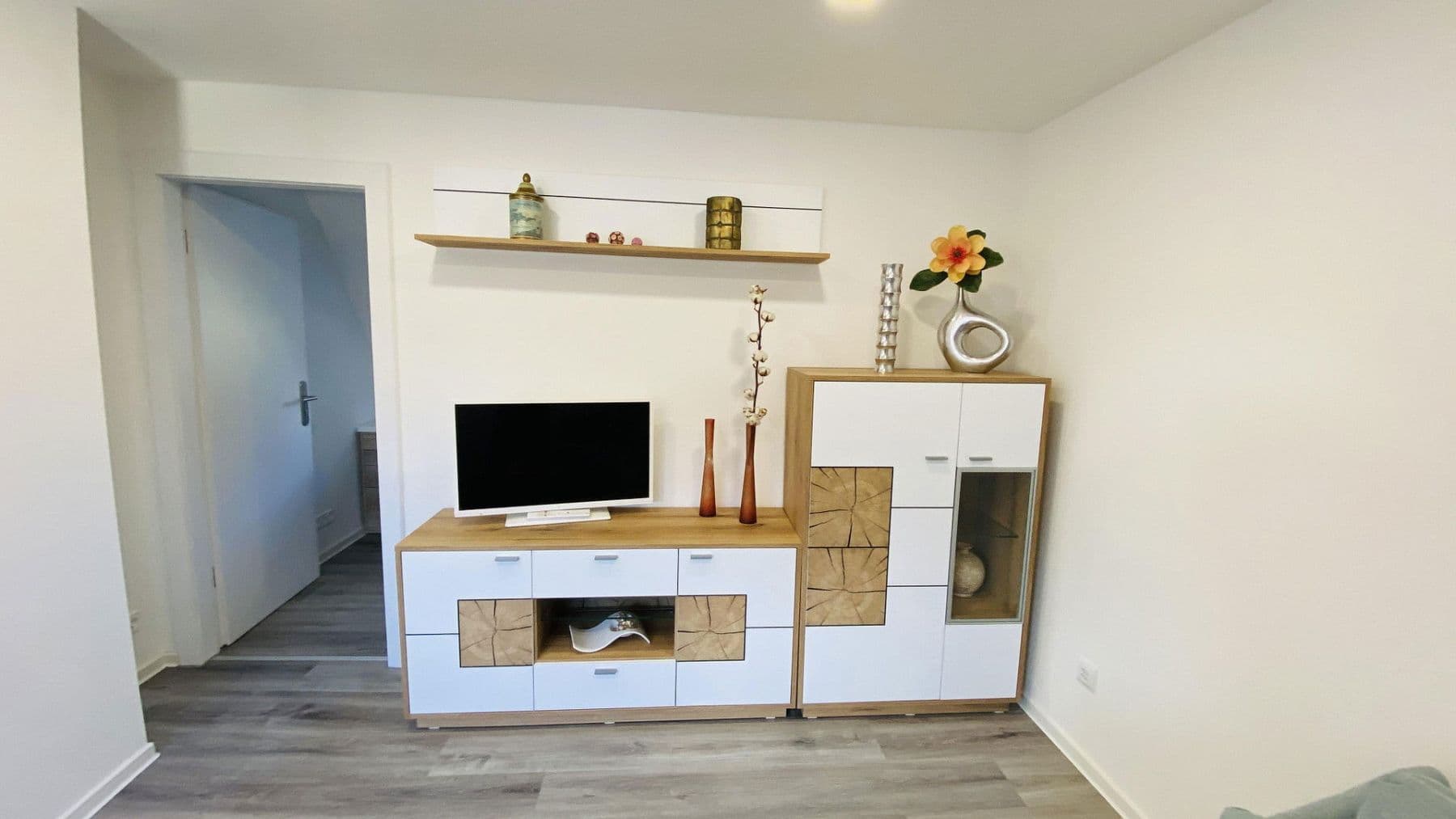 Prenájom bytu 3-izbový 46 m², Adalbert-Stifter-Straße 12, Uttenreuth, Bavorsko Prenájom bytu 3-izbový 46 m², Adalbert-Stifter-Straße 12, Uttenreuth, Bavorsko