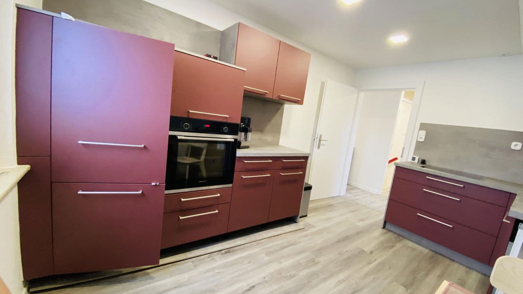 Prenájom bytu 3-izbový 46 m², Adalbert-Stifter-Straße 12, Uttenreuth, Bavorsko Prenájom bytu 3-izbový 46 m², Adalbert-Stifter-Straße 12, Uttenreuth, Bavorsko